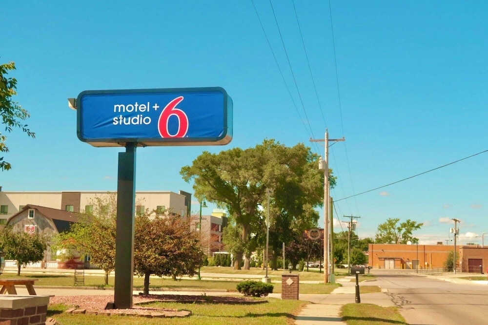 Motel 6 Elkhart IN in Elkhart, United States