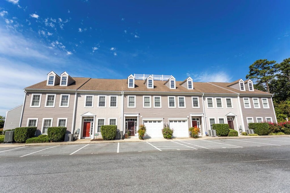 Nell Loop 32 in Rehoboth Beach, United States