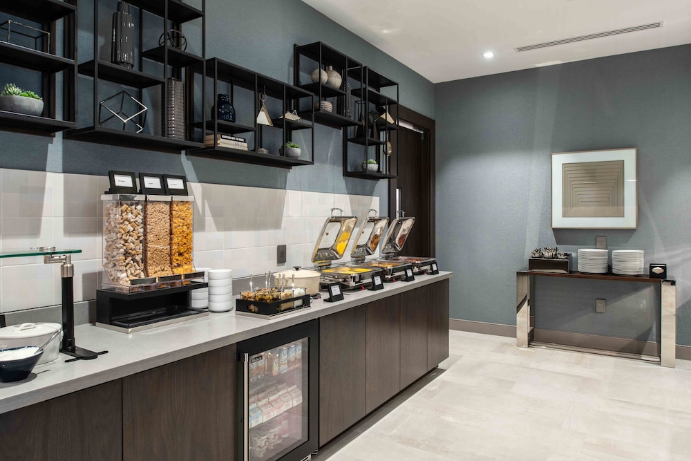 Holiday Inn Express Boston South Quincy - photo 44