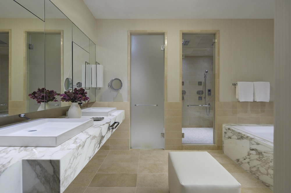 Four Seasons Hotel Seattle - photo 37