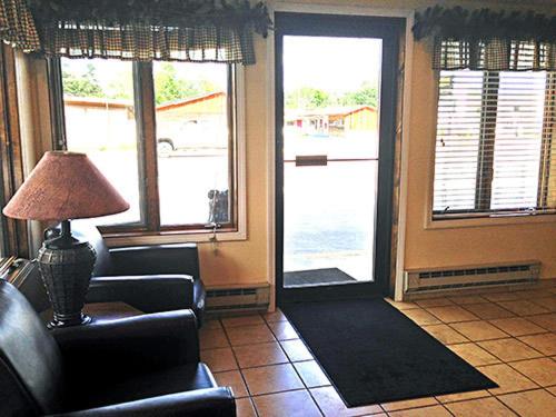 Stay Express Inn Hamilton - photo 5