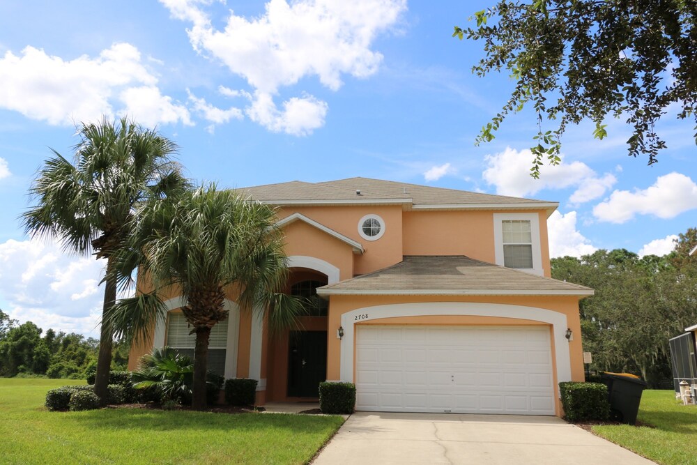 7BR 4.5BA Home in Emerald Island Resort by CV 2708 — 4-Star Luxury Hotel in Kissimmee, United States