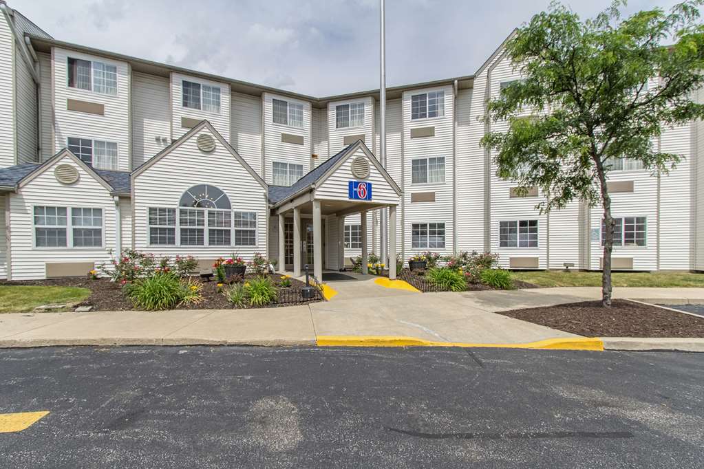 Motel 6 Streetsboro OH - photo 3