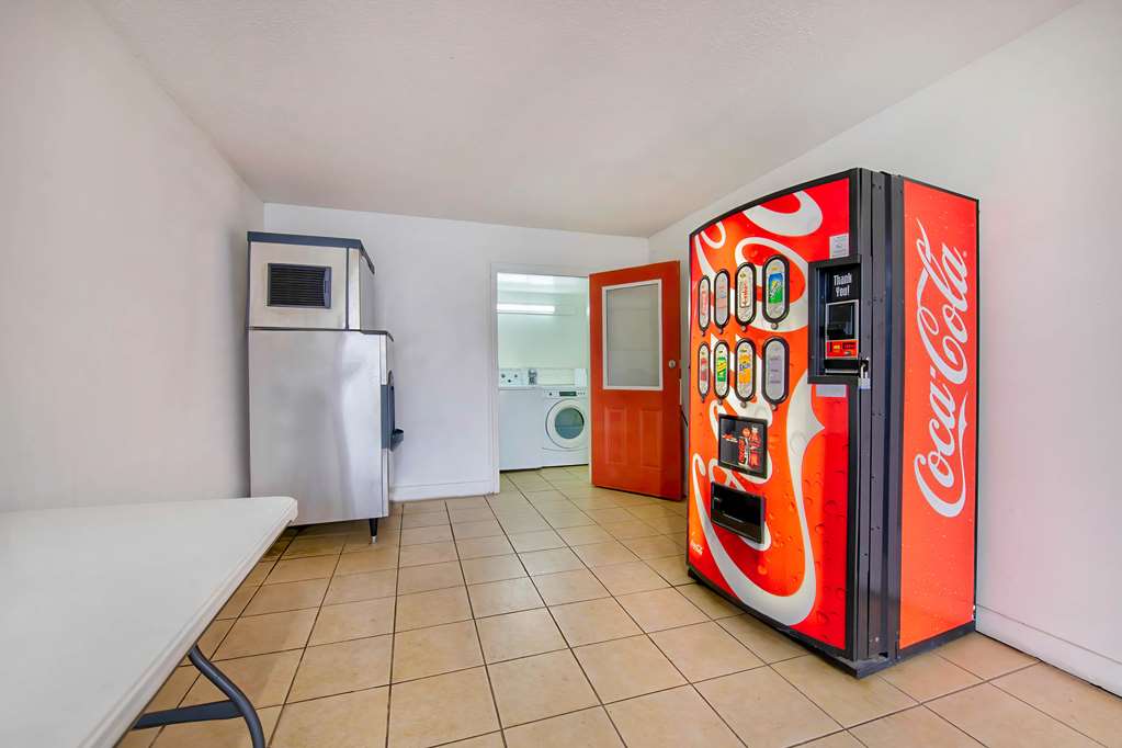 Motel 6 Byron GA - photo 25
