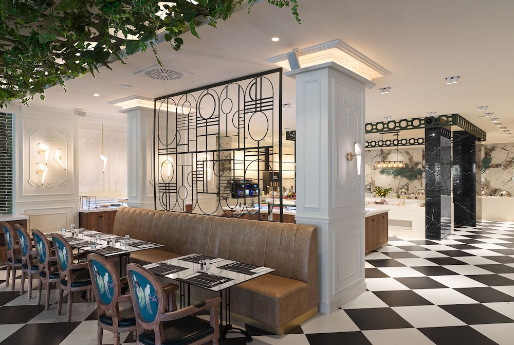 מזון ומשקאות