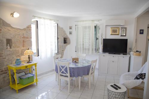 Apartment Pina — 4-Star Luxury Hotel in Split, Croatia