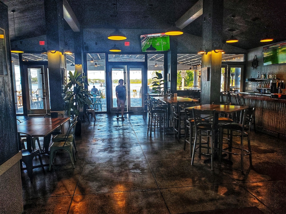 The Port Hotel & Marina - photo 21