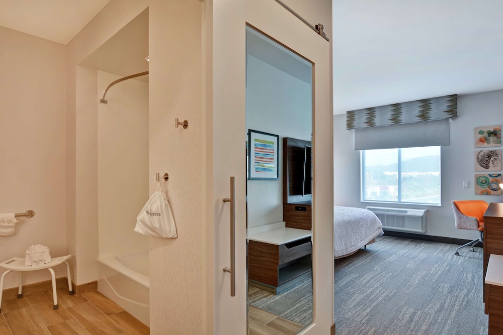Hampton Inn Chula Vista Eastlake - photo 7