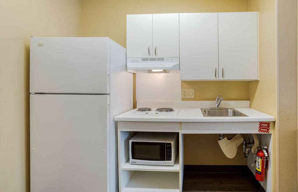 Extended Stay America Select Suites Destin US 98 Emerald Coast Pkwy. - photo 12