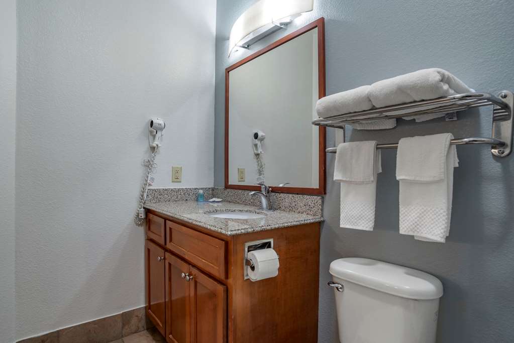 MainStay Suites Denham Springs Baton Rouge East - photo 17