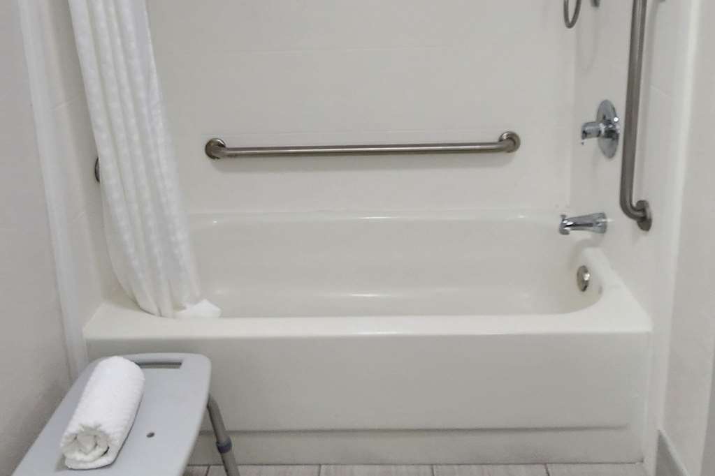 Comfort Inn Pensacola University Area - photo 10