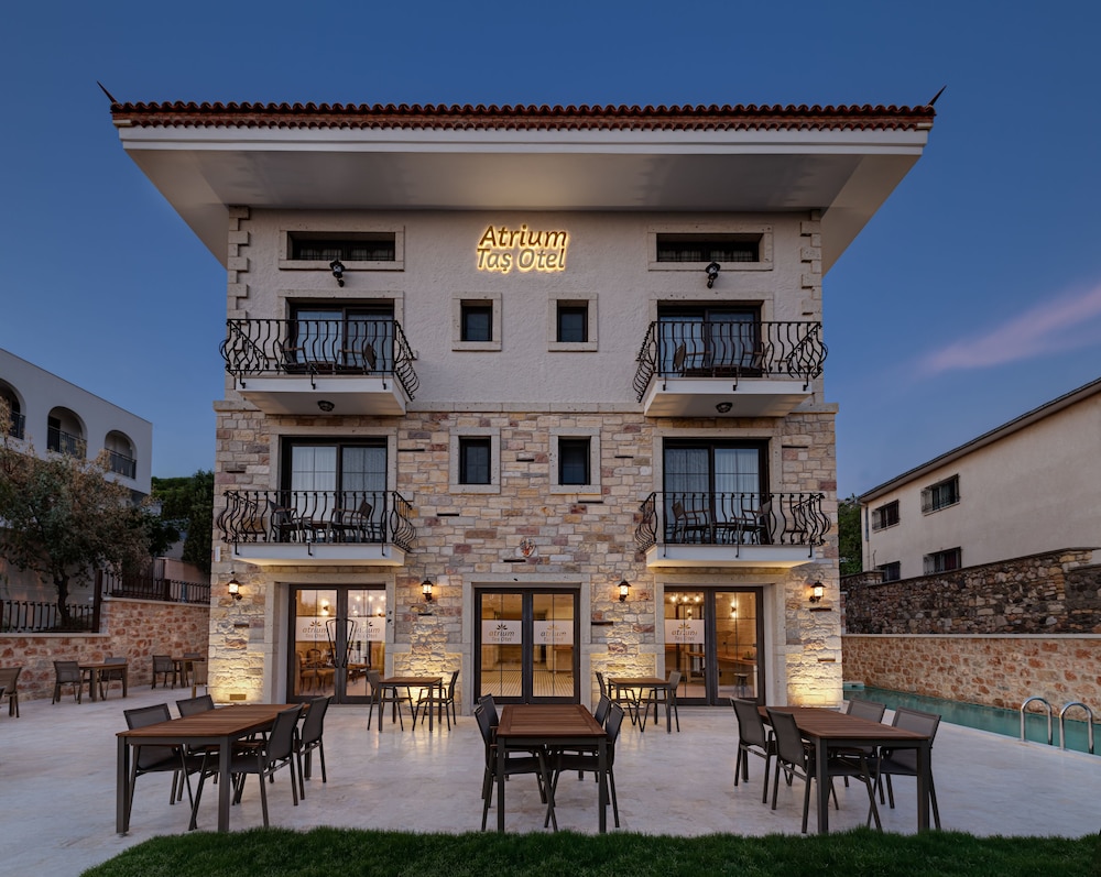 Atrium Taş Otel - last minute hotel in Cesme
