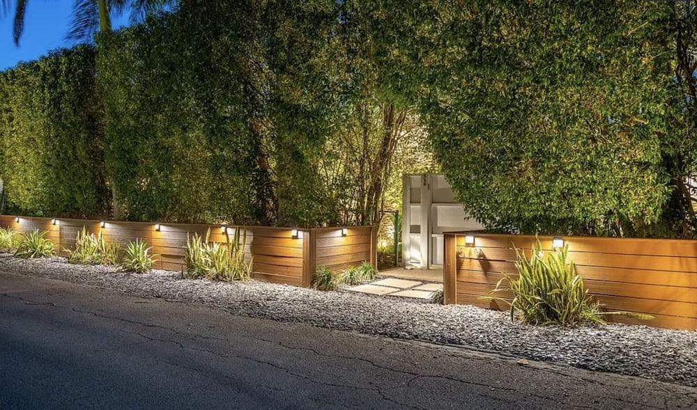 Wilton Manors Stunning Gated Oasis - photo 51