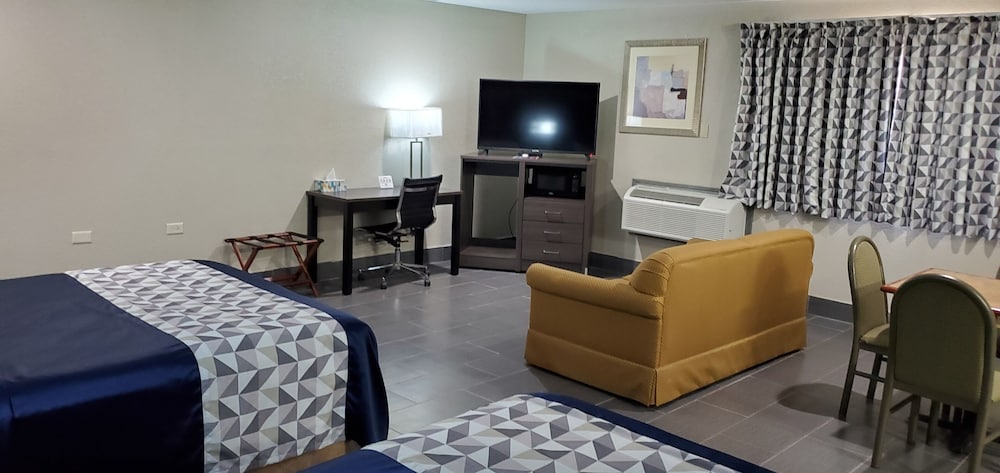 Crescent Park Motel & Suites - photo 8