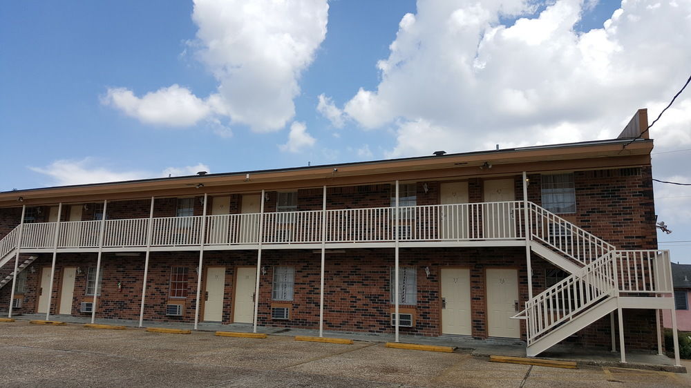 Jefferson Inn and Suites - photo 27