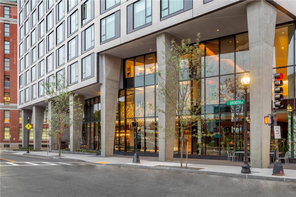 Cambria Hotel Boston Downtown Seaport - photo 2