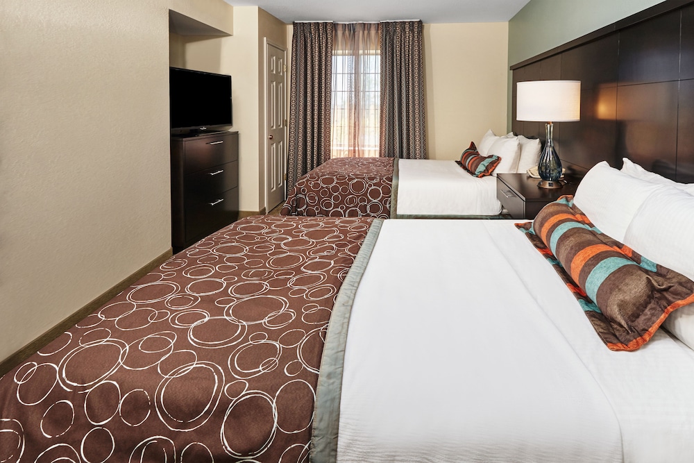 Staybridge Suites Lincolnshire by IHG - photo 7