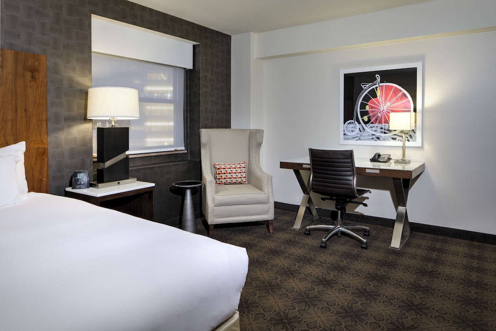 DoubleTree by Hilton Hotel & Suites Pittsburgh Downtown - photo 24