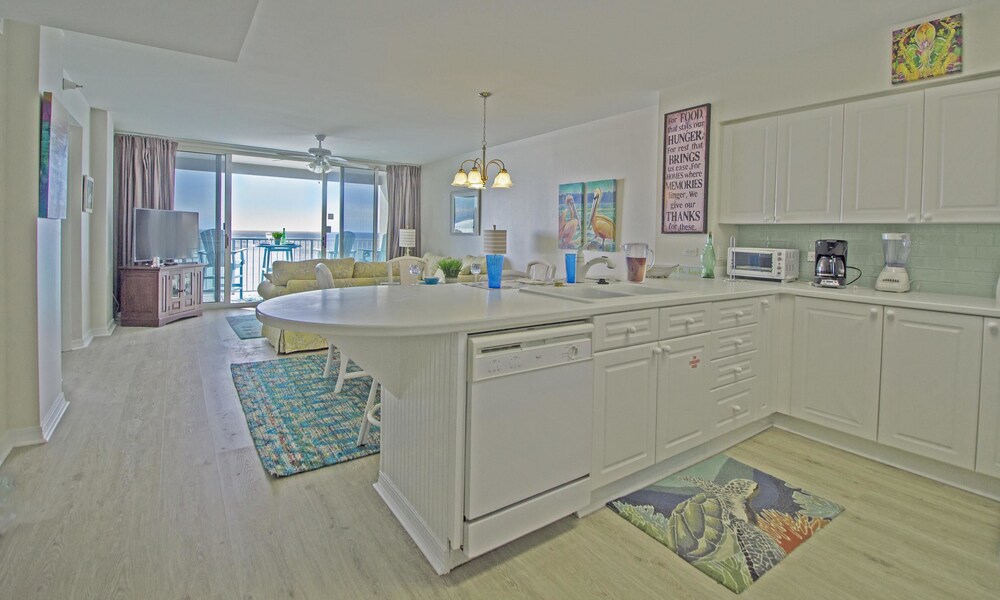 Island Princess Beach Resort by Panhandle Getaways - photo 24