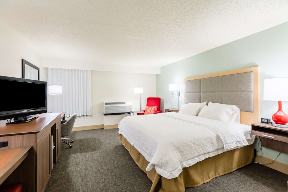 Hampton Inn Rochester South - photo 17