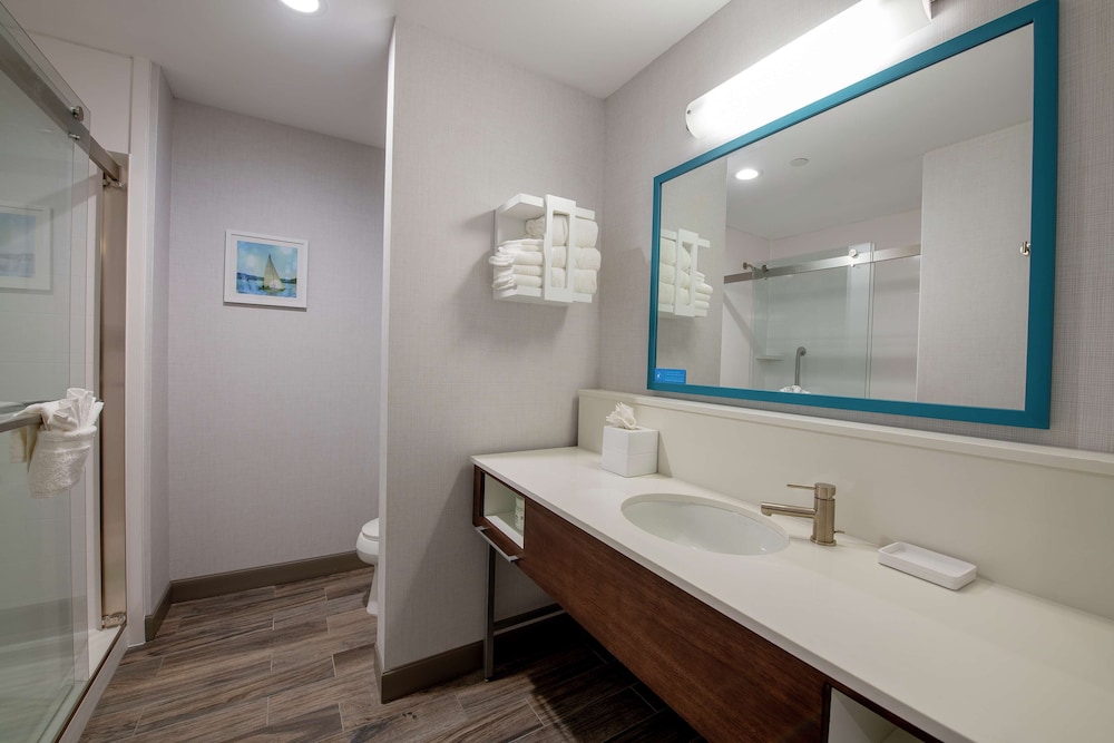Hampton Inn & Suites Duncanville Dallas - photo 46