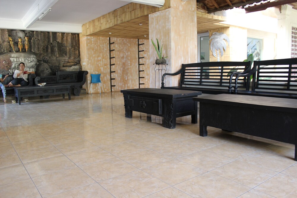 Ayu Beach Inn — Kuta — photo 2