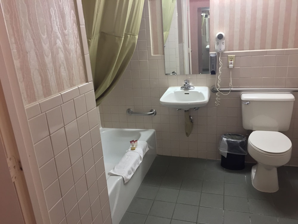 Americas Best Value Inn & Suites Boise - photo 24