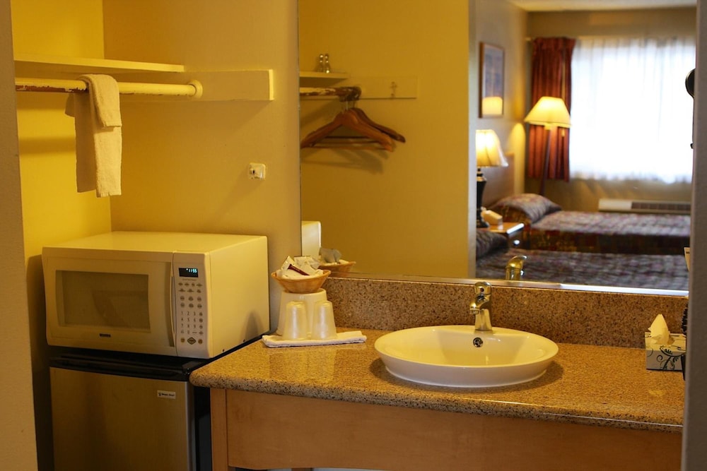 San Luis Inn And Suites - photo 41