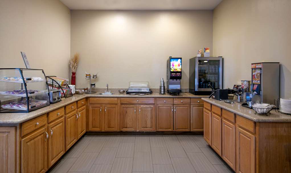 Best Western Liberty Inn - photo 4