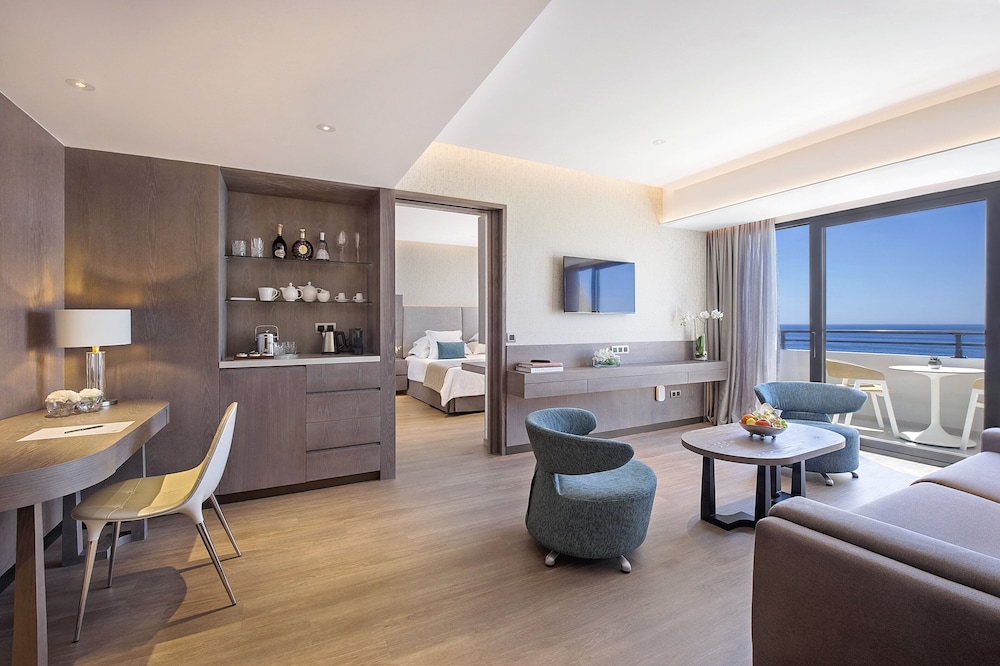 Amathus Beach Hotel Limassol — Limassol — photo 3