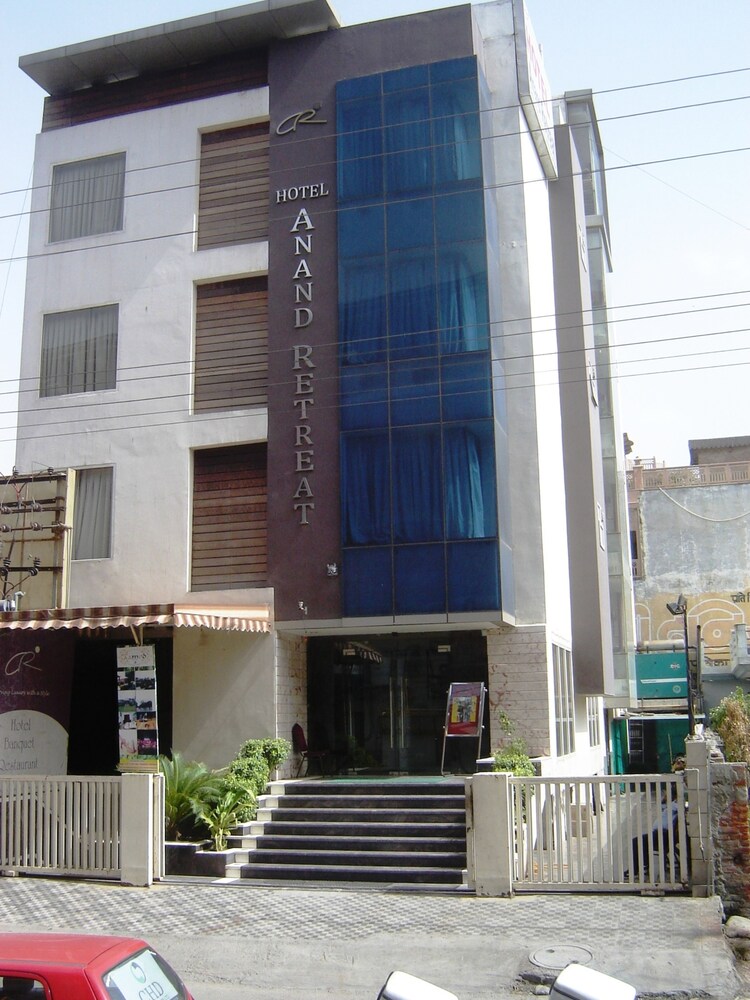 Hotel Anand Retreat in Ghaziabad, India