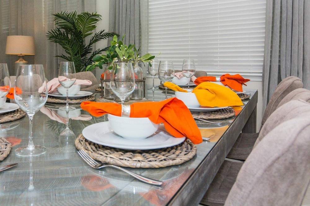 Fabulous Single Home w Pool at Solterra Resort - photo 7