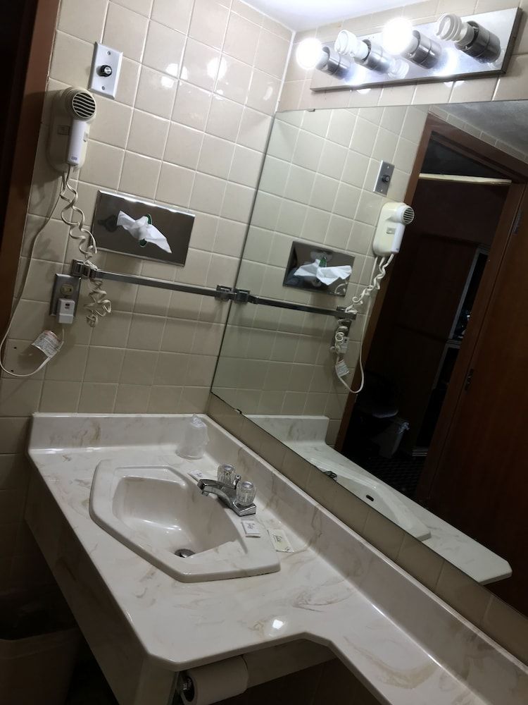 Karakahl Country Inn - featured photo
