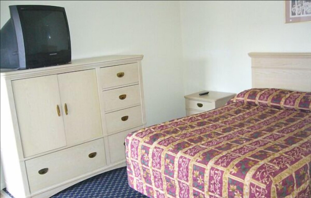Surrey Motel - photo 10