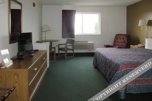 AmeriVu Inn and Suites Stanley - photo 5