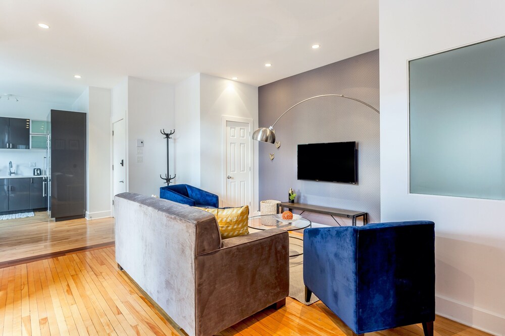Sonder The Plateau — 4-Star Luxury Hotel in Montreal, Canada