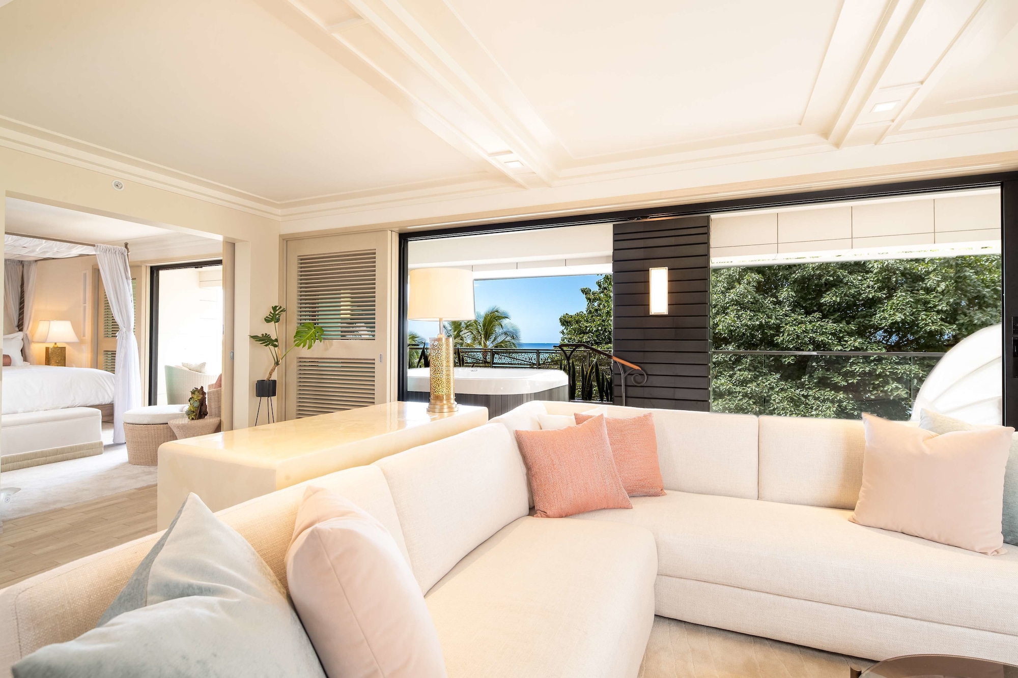 Espacio The Jewel Of Waikiki - photo 9