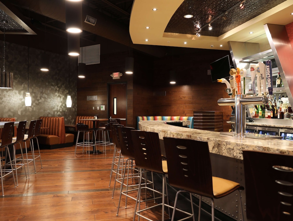 DoubleTree by Hilton Omaha Southwest - photo 33