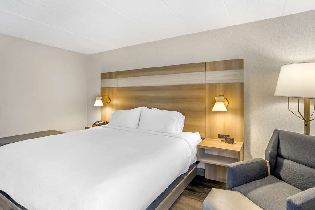 Best Western Plus Heritage Rail Inn Suites - photo 40
