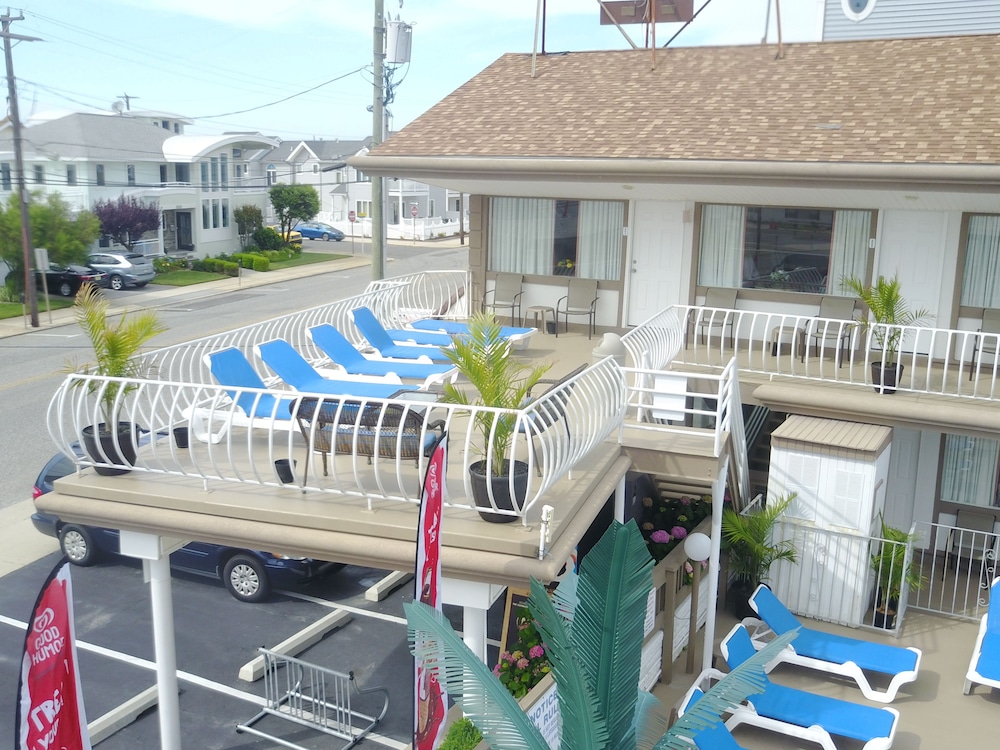 Pyramid Resort Motel - photo 41