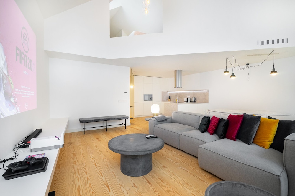 WHome LS48 Prime Location Luxury Duplex — 4-Star Luxury Hotel in Lisbon, Portugal