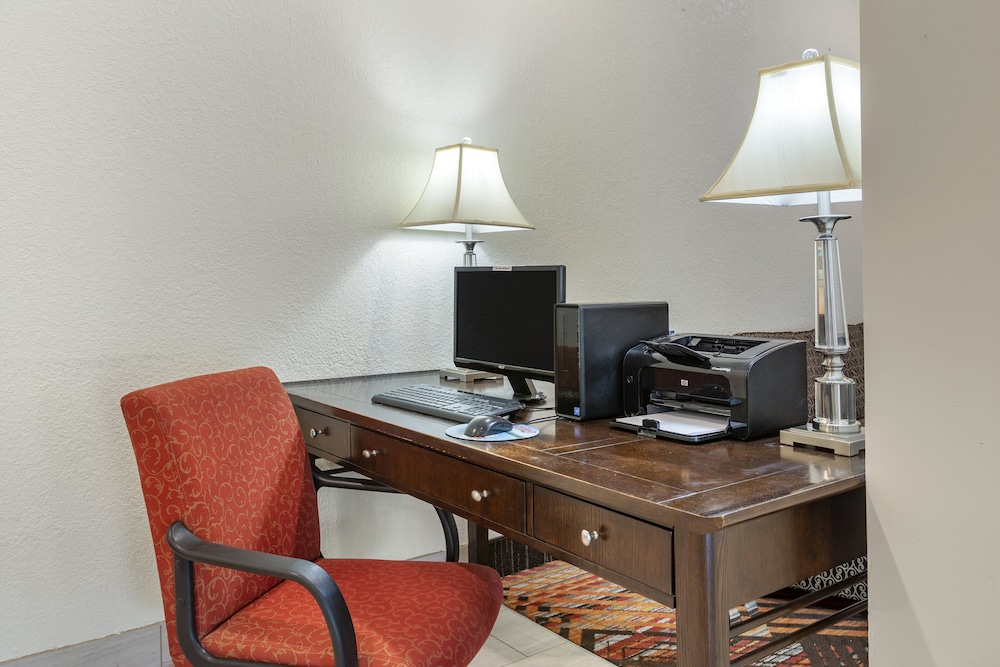 Holiday Inn Express Branson Green Mountain Drive by IHG - photo 45