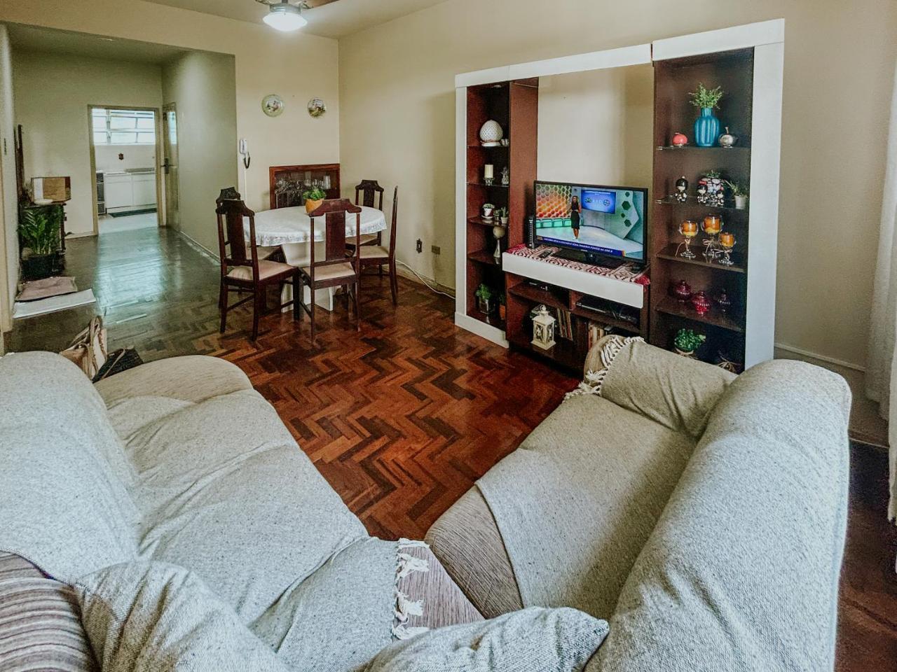Apartamento inteiro 30 metros do mar
