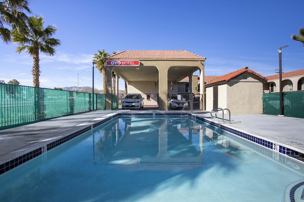 OYO Hotel Palmdale Antelope Valley - photo 2
