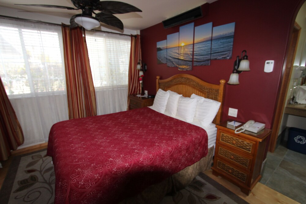 Edgewater Beach Inn - photo 28