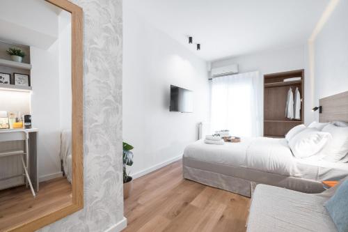 The PrettyMent 1′ from The White Tower in Thessaloniki, Greece