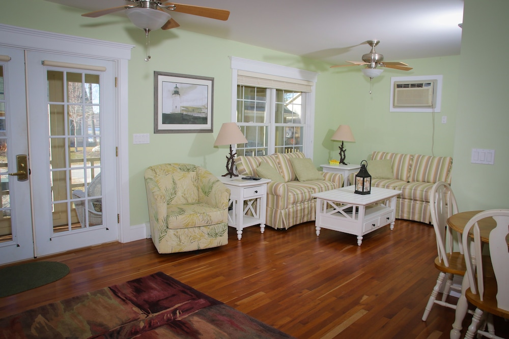 Sheepscot Harbour Village Resort - photo 199
