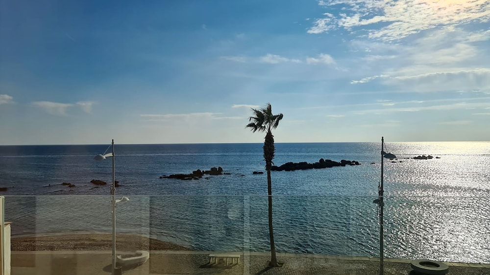 Phaedrus Living: Seaview Luxury flat Paphinia 204 — 4-Star Luxury Hotel in Paphos, Cyprus