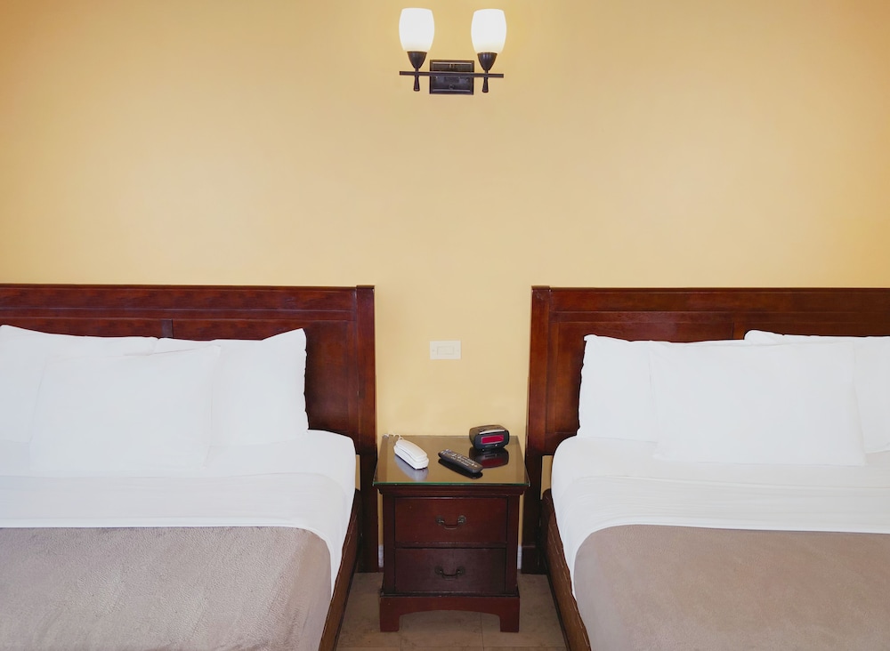 El Patio Inn Near Universal Studios Hollywood - photo 17