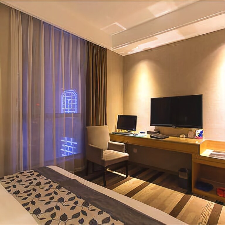 Huating Hotel - carbon neutral hotel in Xinyang